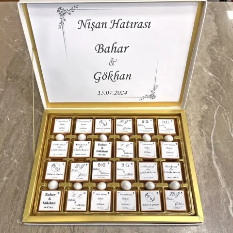 Siyah Beyaz Yazı Serisi İsimli Söz Nişan İsteme Çikolatası Kutu - 10 Desen