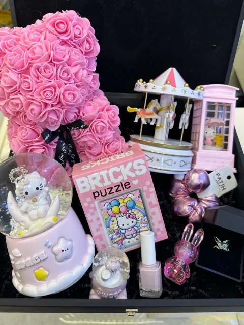 Warde Pembe Hello Kitty Surprise Box 🎀