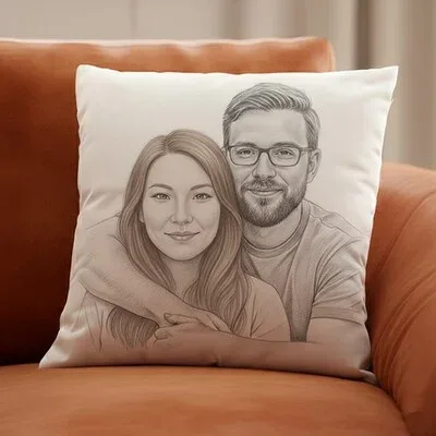 Karakalem Resim Efektli Kare Yastık