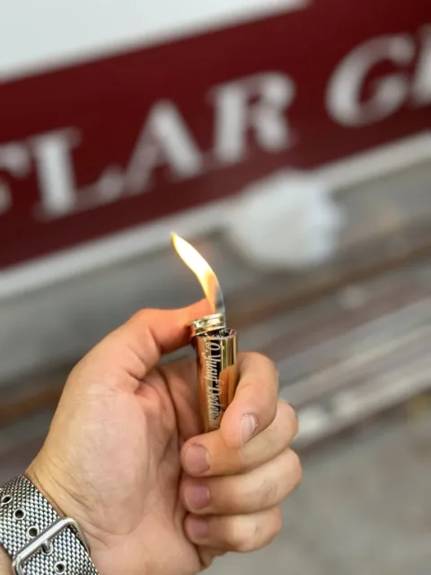 Uçaksavar Mermi Şeklinde Lazerli Çakmak
