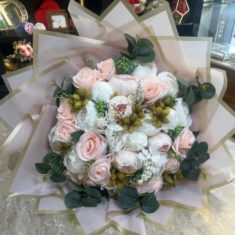 Pembe Gold Yapay Çiçek Aranjman Buketi – Söz, Nişan ve Sevgililer İçin