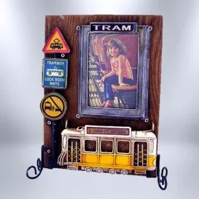 Nostaljik Sarı Tramvay Resim Çerçevesi