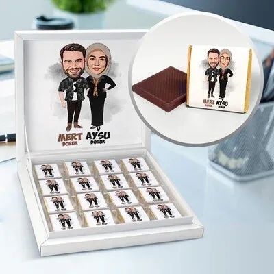 Seninle Büyük Aşkımız Karikatürlü Çikolata Kutusu