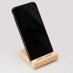 Ahşap Kişiye Özel Telefon Tutucu