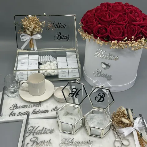 İsteme Çiçeği Çikolatası ve Söz Damat Kahve Tepsisi 4’lü Set