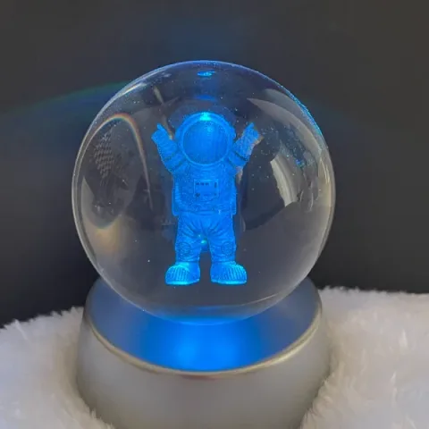 Astronot cam kure
