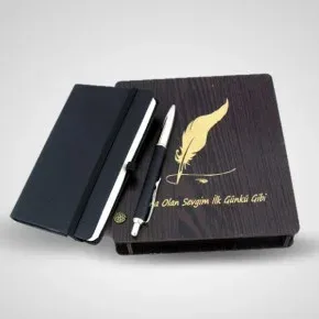 Ahşap Kutuda Defter ve Kalem Hediye Seti