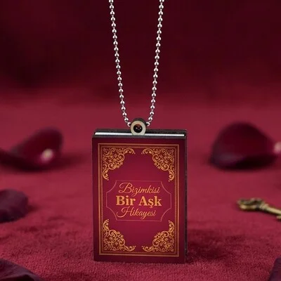 Kişiye Özel Kitap Tasarımlı Kolye