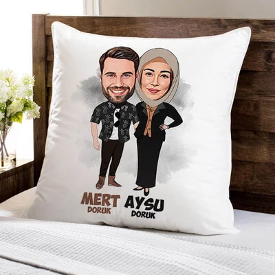 Bir Ömür Mutlu Olalım Karikatürlü Yastık