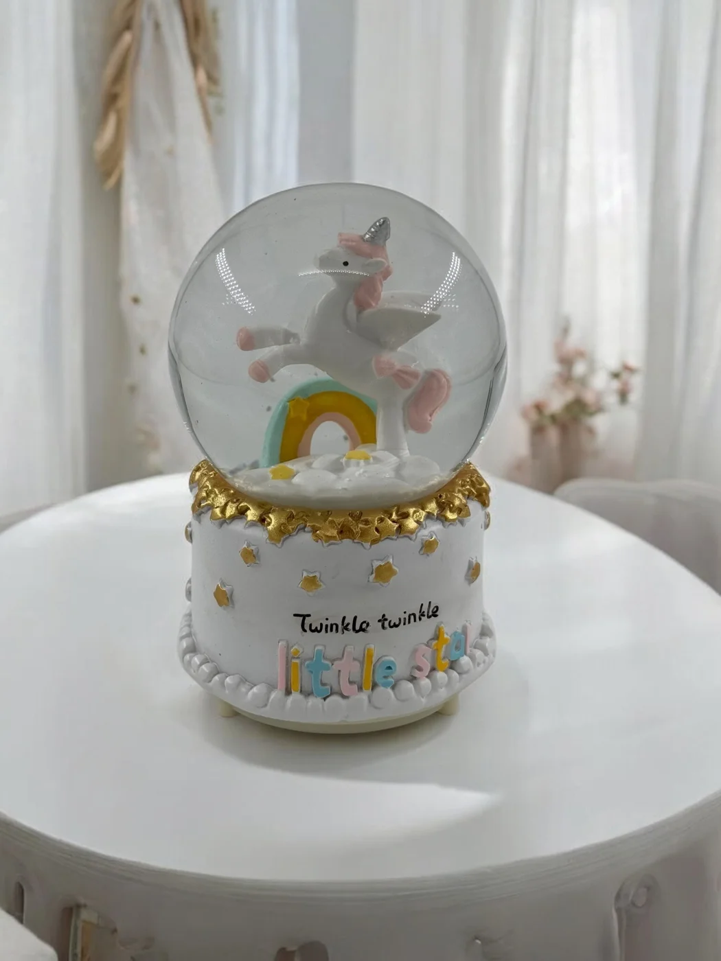 Unicorn Orta Boy Işıklı Kar Küresi K -
