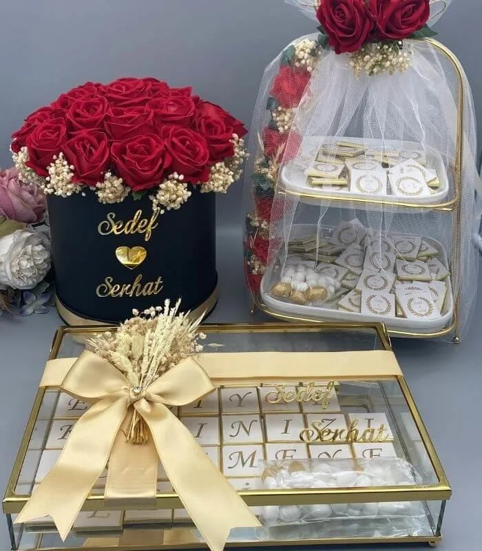 İki Katkı ve Kutuda Nişan Çikolatası ve İsteme Çiçeği 3'lü Set (8973)