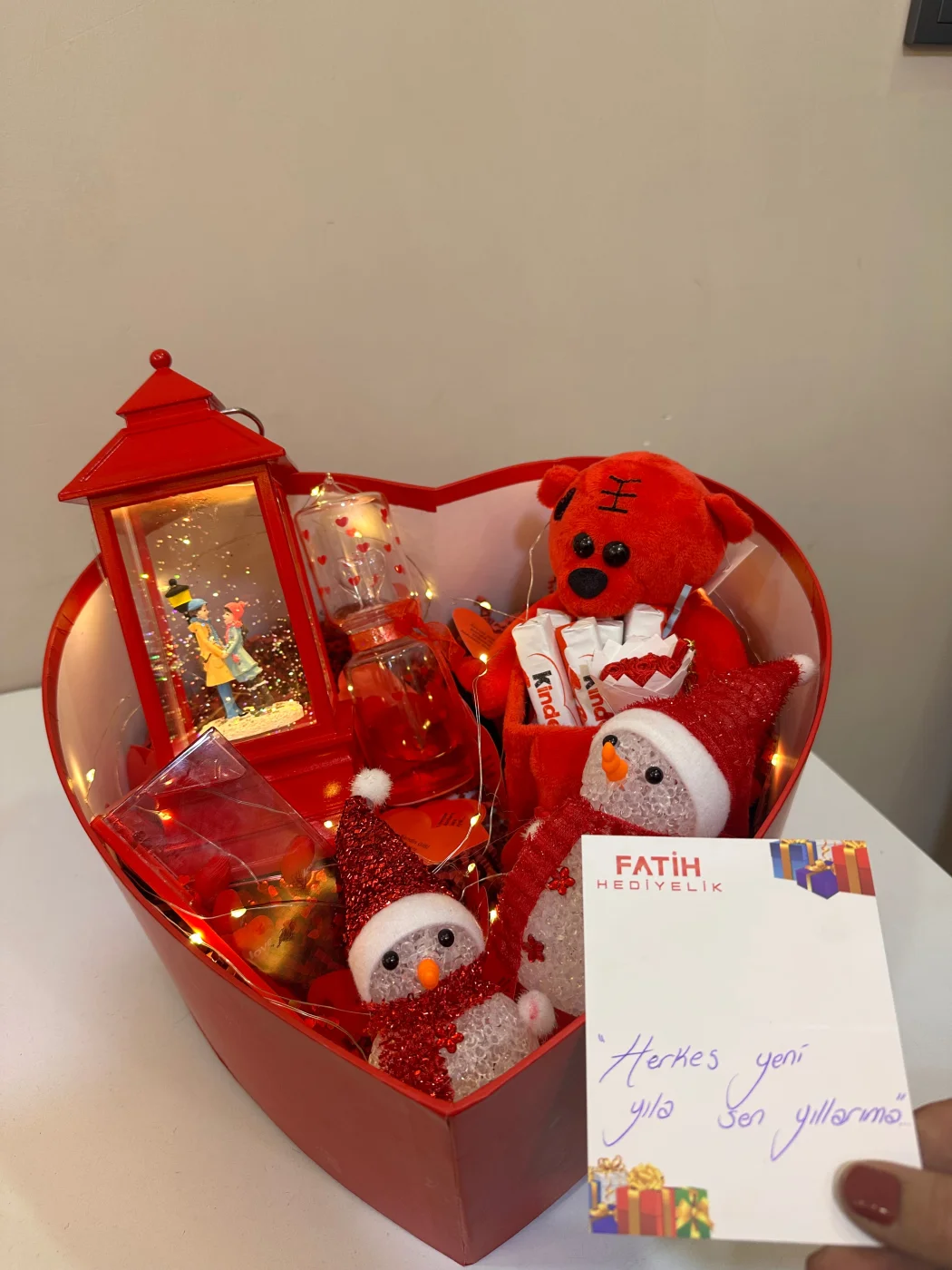 Kırmızı Konsept Özel Tasarım Hediye kutusu 🎁