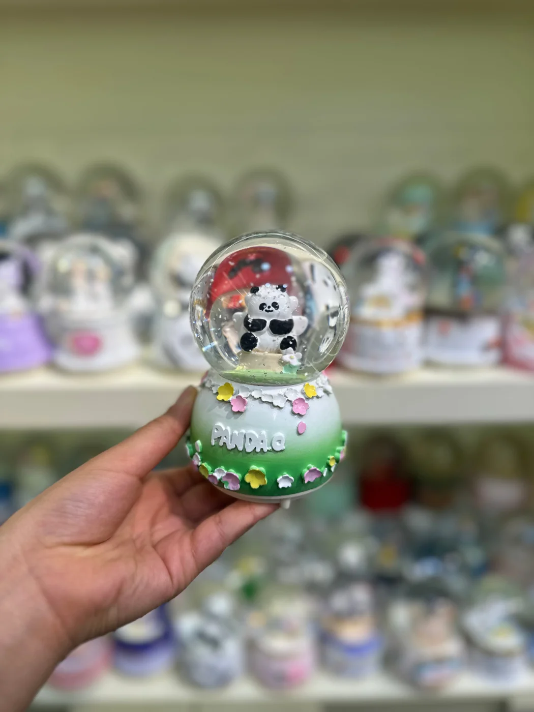 Tontiş Panda Figürlü Orta Boy Kar Küresi