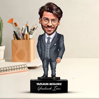 Takım Elbiseli Erkek Karikatürlü Biblo