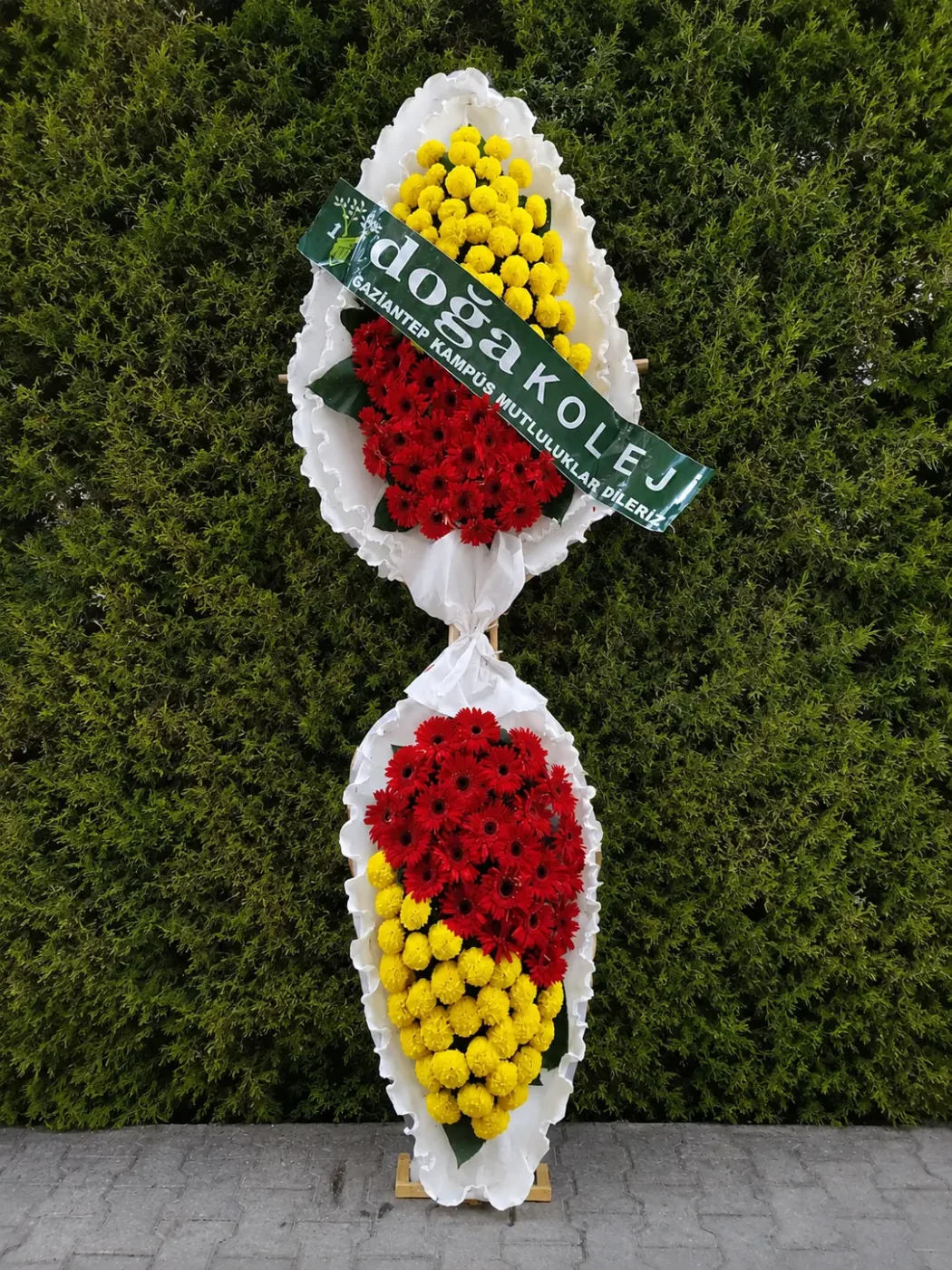 Gerbera ve Cinya Açılış Çelengi