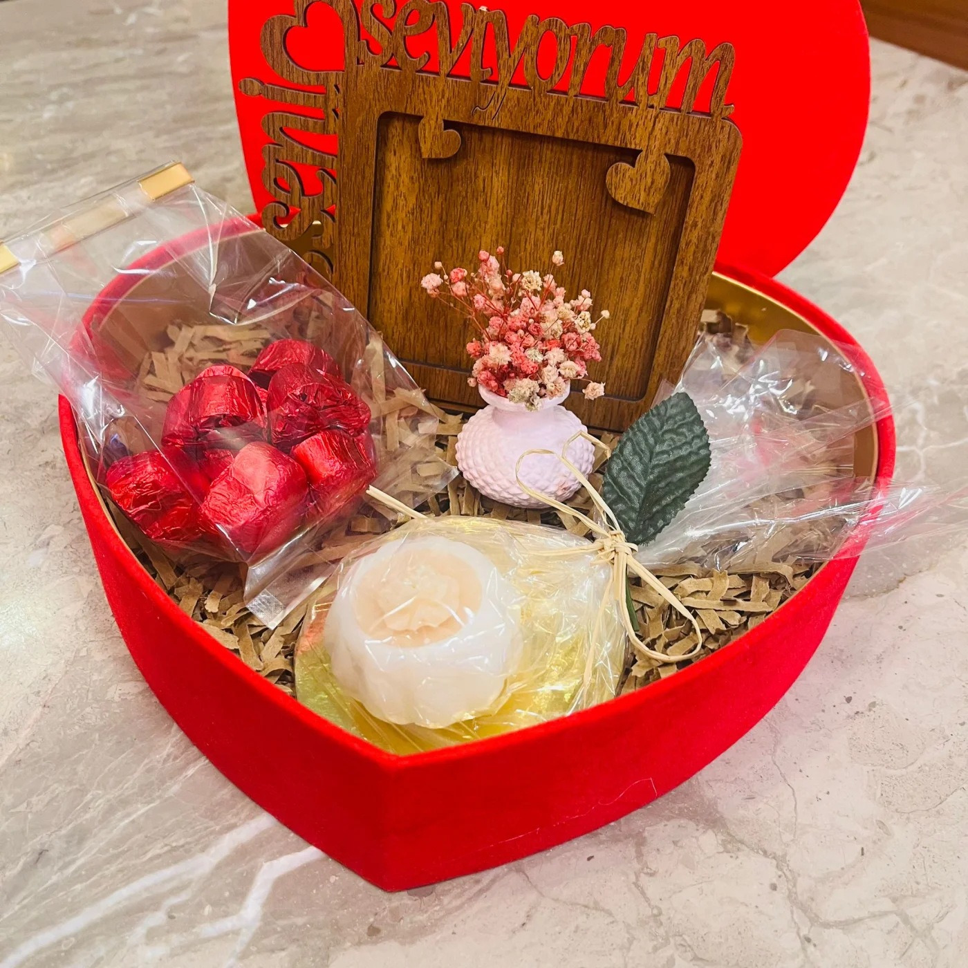 Love Gift Kalp Kutu Hediye Seti