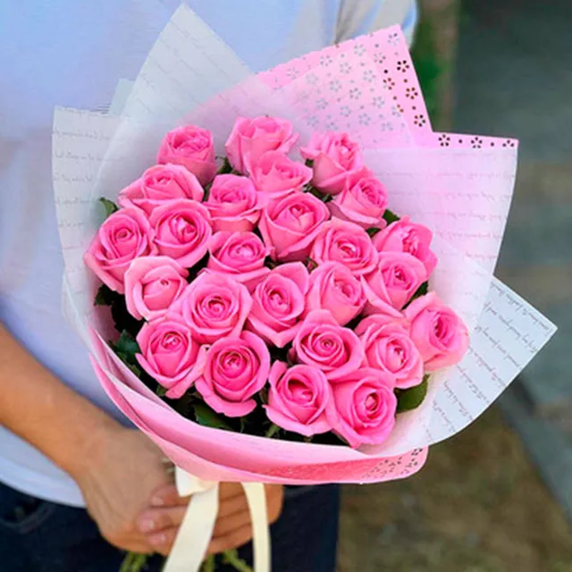 25 Pembe Gül Buketi – Tasarım 1