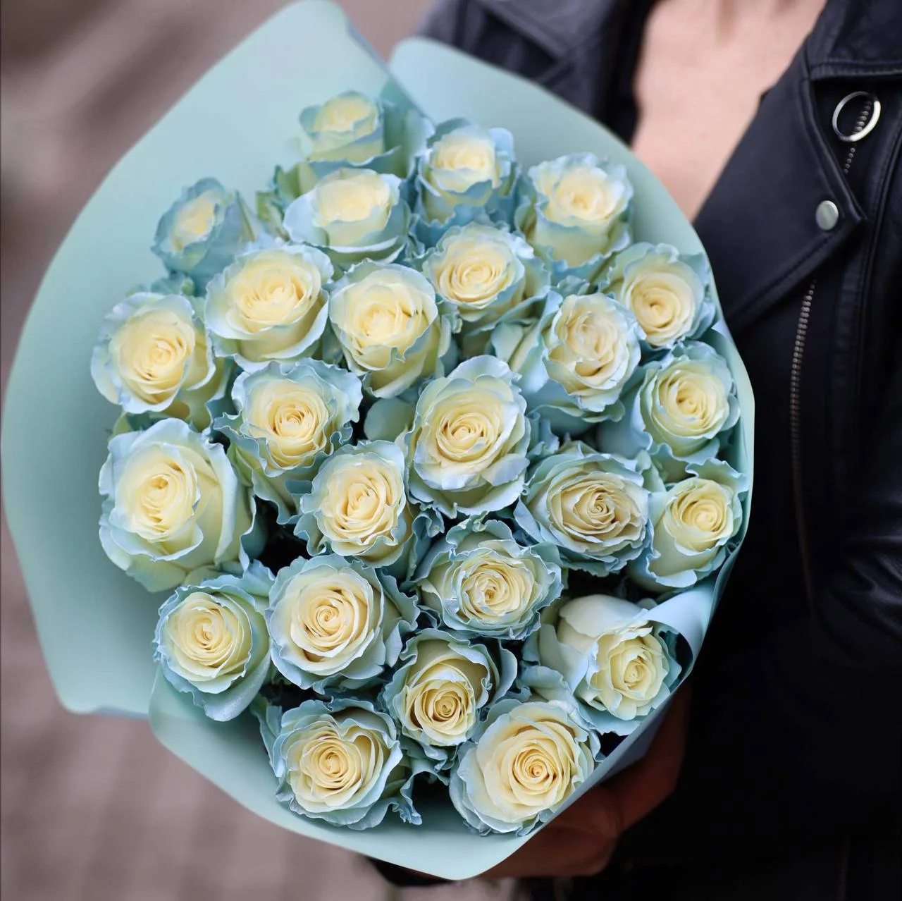 25 Mavi Gül Buketi – 60 cm