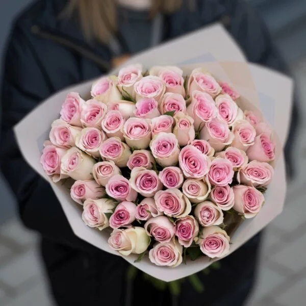51 Krem ve Pembe Gül Buketi – Model 49