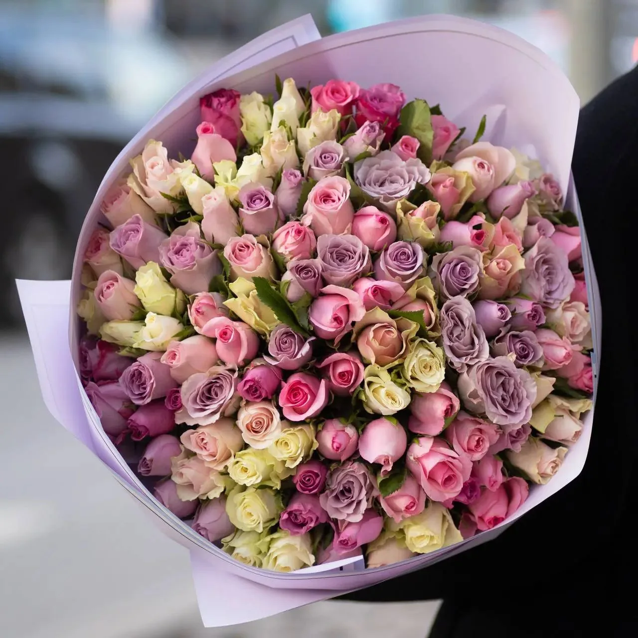 101 Karışık Gül Buketi – 70 cm – Tasarım 1